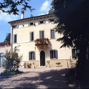 Bed & Breakfast Monteleone, SantʼAmbrogio di Valpolicella
